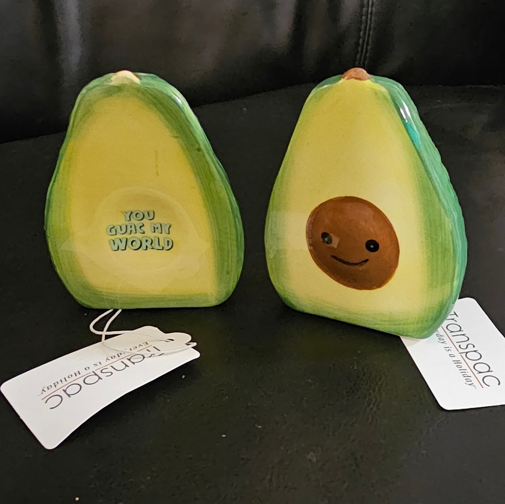 Nesting Avocado Salt and Pepper Shakers New With Tags - Picture 5 of 10